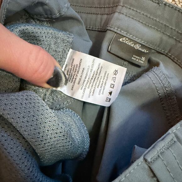 Eddie Bauer Gray Cotton Shorts Womens Size 16 - Picture 3 of 4